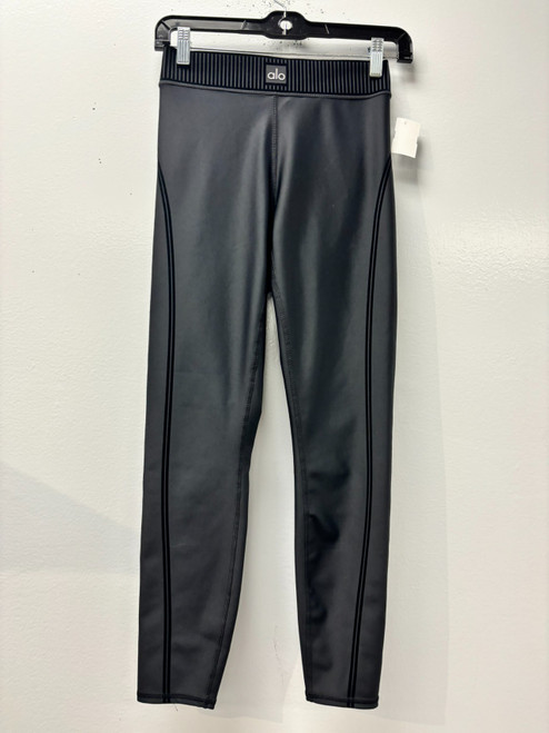 Vist Large View of Product Image Which is Used Alo Yoga Active Leggings 4-27