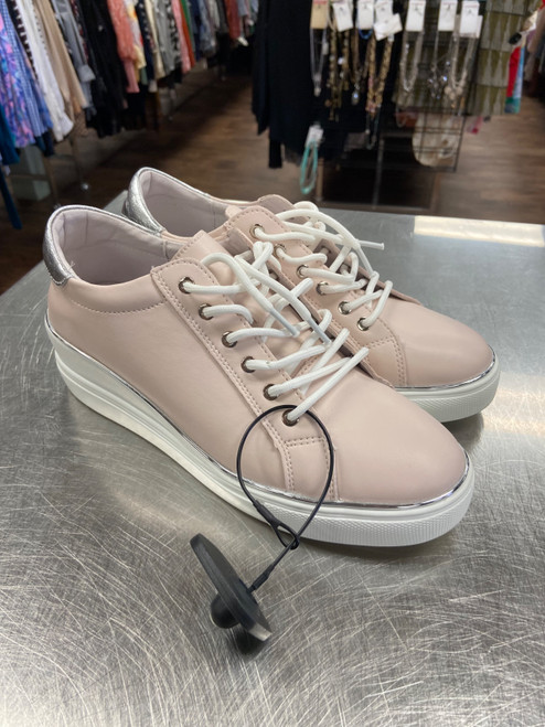 Vist Large View of Product Image Which is Used Unbranded Casual Shoes 8.5