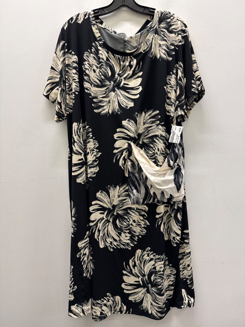 Vist Large View of Product Image Which is Used Alembika Black and White Floral Short Dress  L-12/14