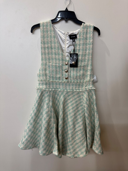 Vist Large View of Product Image Which is Used Unbranded Short Dress B M-8/10