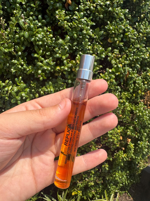 Vist Large View of Product Image Which is Used Replica Perfume