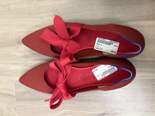 Vist Large View of Product Image Which is Used Rothy's Flats 12.5