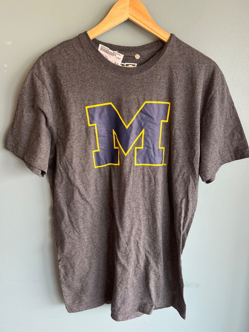 Vist Large View of Product Image Which is Used Unbranded T-Shirt L-12/14