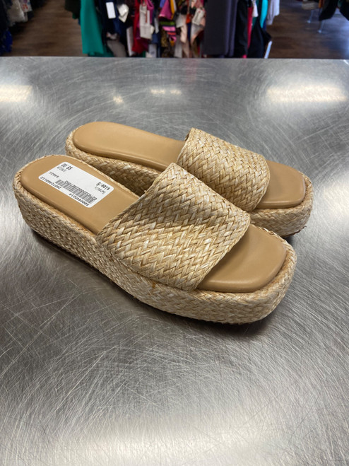 Vist Large View of Product Image Which is Used Unbranded Sandals 6