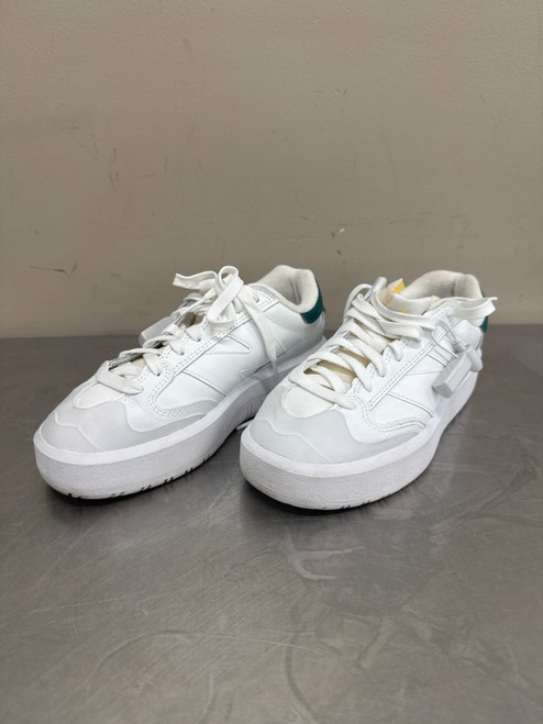 Vist Large View of Product Image Which is Used White New Balance Casual Shoes 6.5