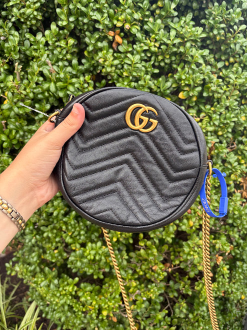 Vist Large View of Product Image Which is Used Gucci Small Leather Crossbody