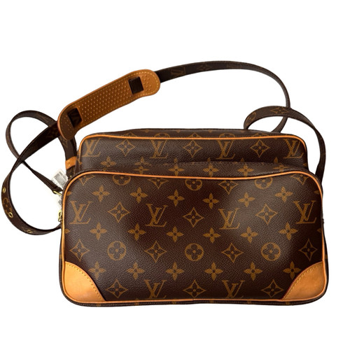 Vist Large View of Product Image Which is Used Louis Vuitton Large Leather Handbag
