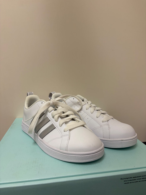Vist Large View of Product Image Which is Used Adidas Casual Shoes 7.5