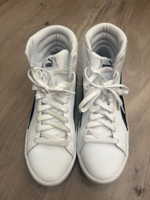 Vist Large View of Product Image Which is Used Puma Casual Shoes 8.5