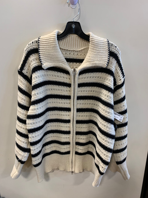 Vist Large View of Product Image Which is Used Unbranded Heavyweight Sweater L-12/14