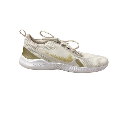Vist Large View of Product Image Which is Used Nike Performance Shoes 10