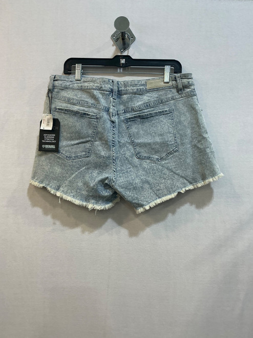 Vist Large View of Product Image Which is Used Unbranded Shorts 18-34