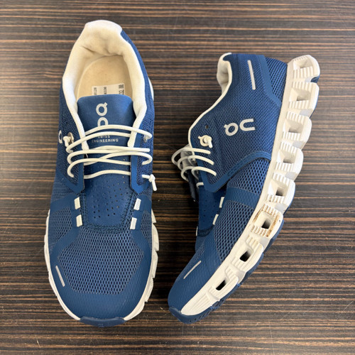 Vist Large View of Product Image Which is Used On Cloud Casual Shoes 6.5