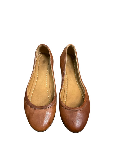 Vist Large View of Product Image Which is Used Frye Flats 8.5