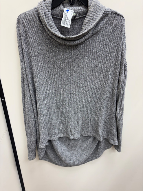 Vist Large View of Product Image Which is Used Saturday Sunday Long Sleeve Top S-4/6