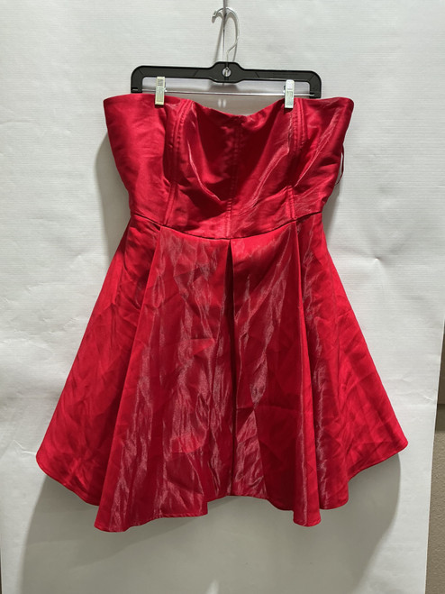 Vist Large View of Product Image Which is Used Boohoo Short Dress F 1X-18