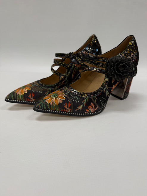 Vist Large View of Product Image Which is Used Unbranded Low Heels 8.5