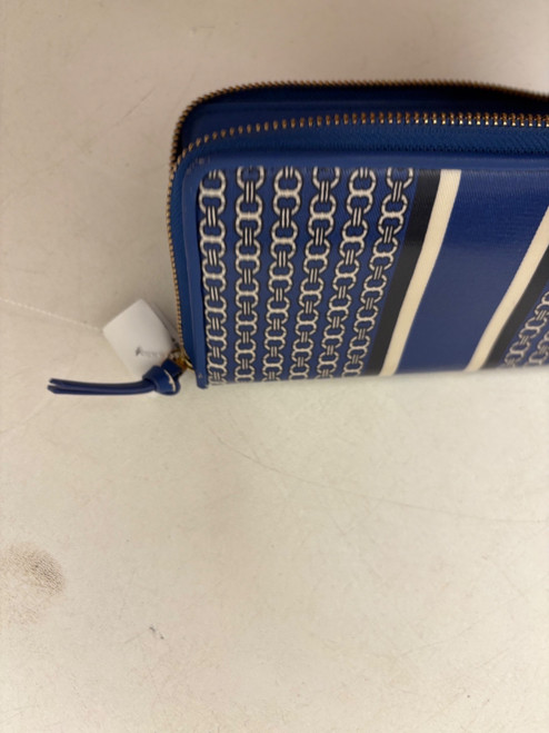 Vist Large View of Product Image Which is Used Tory Burch Leather Wallet