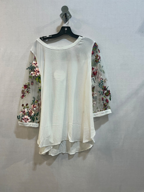 Vist Large View of Product Image Which is Used Umgee Long Sleeve Top L-12/14