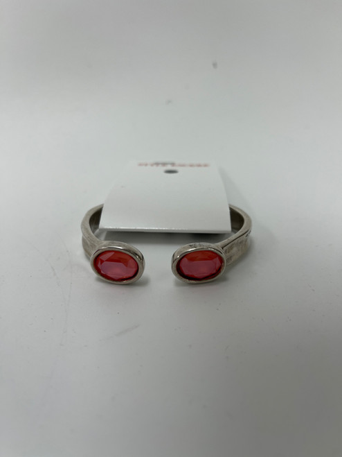 Vist Large View of Product Image Which is Used Uno De 50 Bracelet