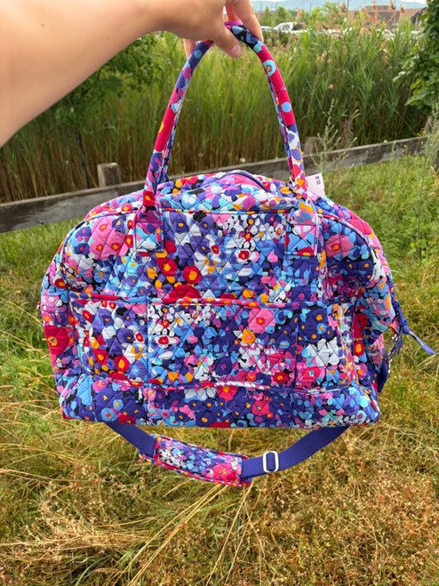 Vist Large View of Product Image Which is Used Vera Bradley Xlarge Handbag