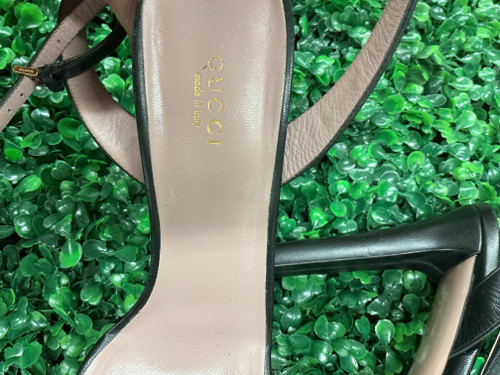 Vist Large View of Product Image Which is Used gucci  SHOES  8