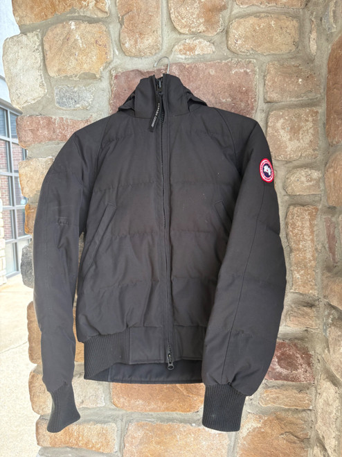 Vist Large View of Product Image Which is Used Canada Goose Short Heavy Coat S-4/6