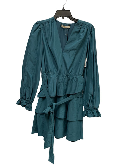 Vist Large View of Product Image Which is Used Marie Oliver Short Dress F S-4/6