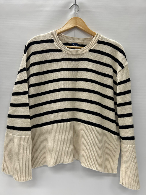 Vist Large View of Product Image Which is Used Gap Heavyweight Sweater M-8/10