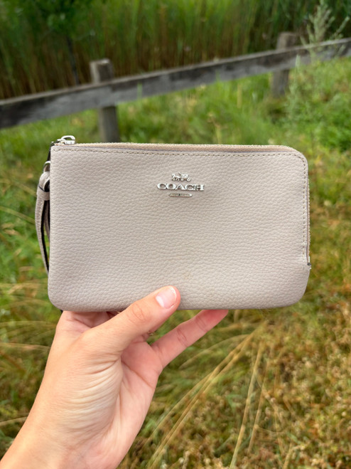 Vist Large View of Product Image Which is Used Coach Leather Wallet