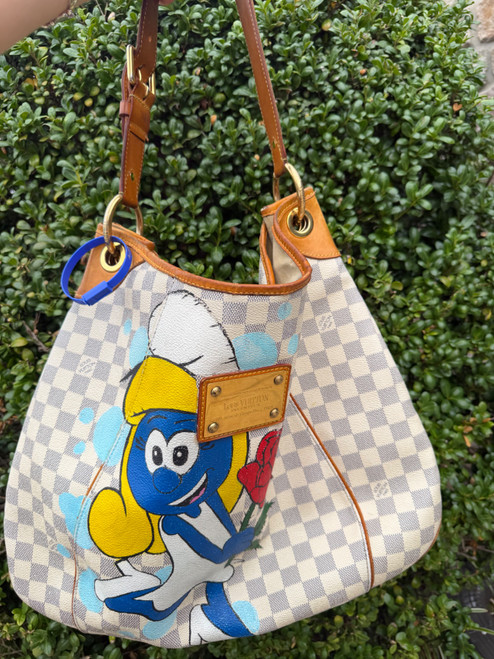 Vist Large View of Product Image Which is Used Louis Vuitton Small Leather Handbag