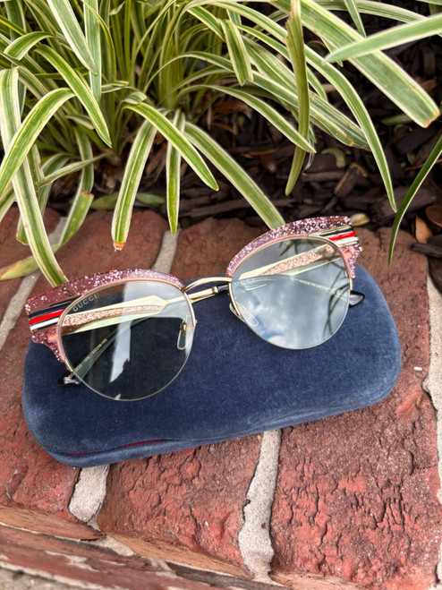 Vist Large View of Product Image Which is Used Gucci Sunglasses