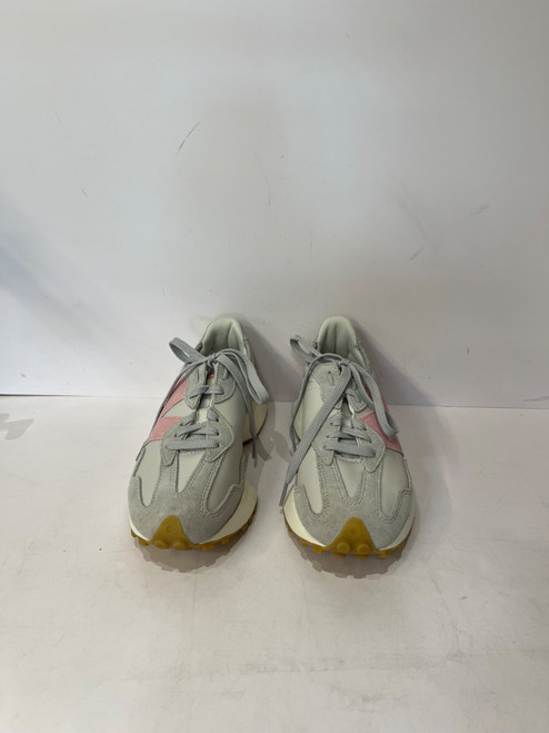 Vist Large View of Product Image Which is Used New Balance Performance Shoes 7.5