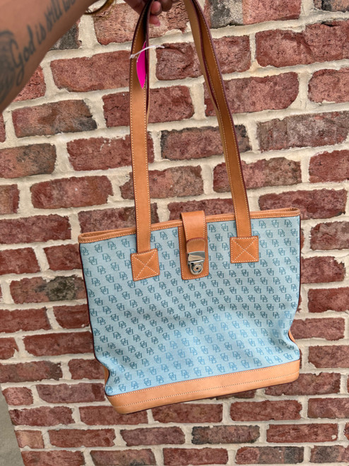 Vist Large View of Product Image Which is Used Dooney & Bourke Handbag