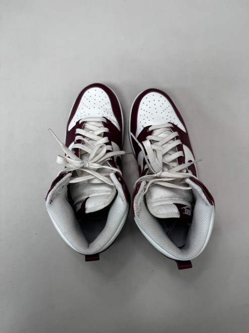 Vist Large View of Product Image Which is Used Nike Performance Shoes 8
