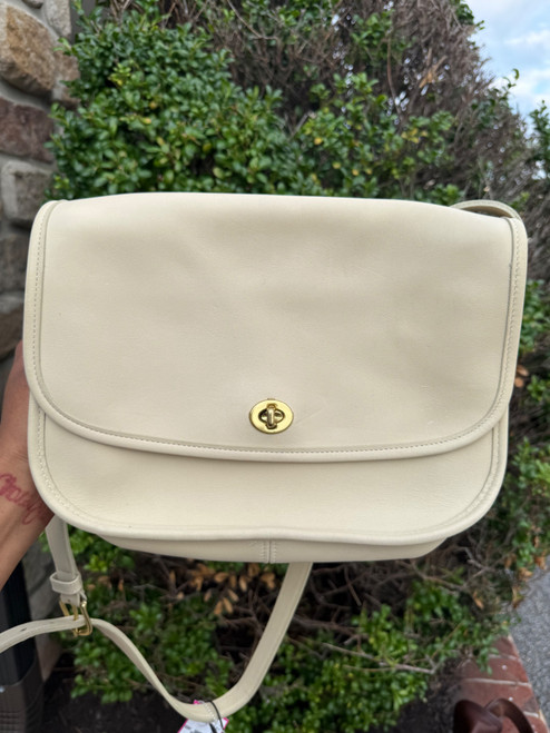 Vist Large View of Product Image Which is Used Coach Cream Leather Handbag