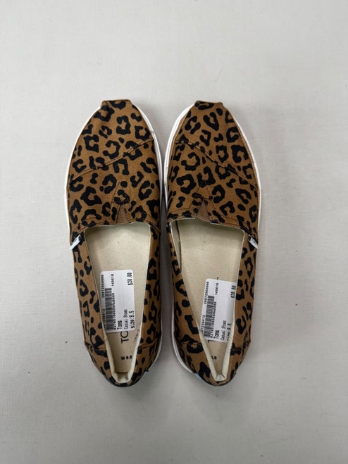 Vist Large View of Product Image Which is Used Toms Casual Shoes 8.5