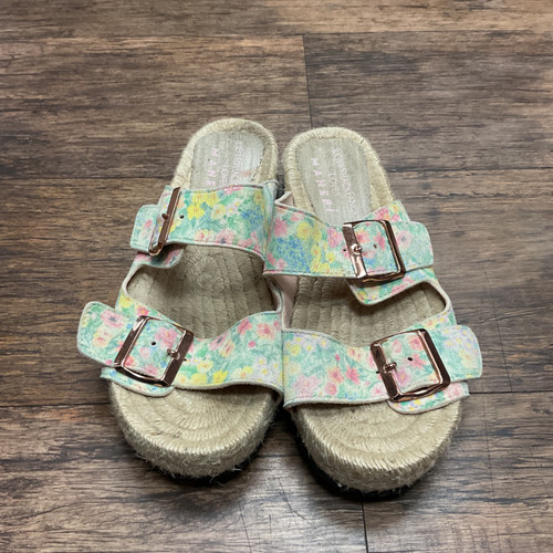 Vist Large View of Product Image Which is Used Loveshackfancy Flats 5.5