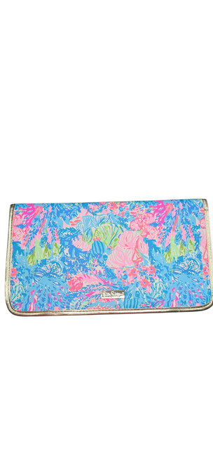 Vist Large View of Product Image Which is Used Lilly Pulitzer Wristlet