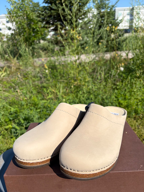 Vist Large View of Product Image Which is Used Dansko Clogs 5.5