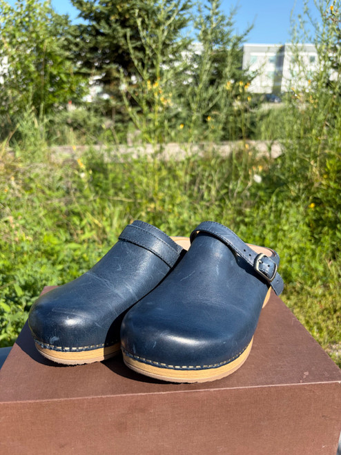 Vist Large View of Product Image Which is Used Dansko Clogs 5.5