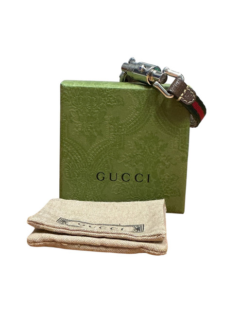 Vist Large View of Product Image Which is Used Gucci Bracelet