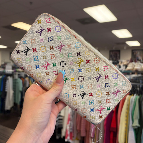 Vist Large View of Product Image Which is Used Louis Vuitton Wallet