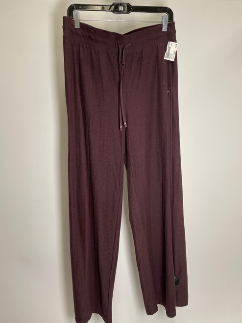 Vist Large View of Product Image Which is Used Fabletics Active Pant L 12-14/31-32
