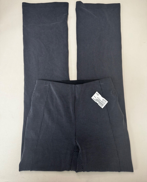 Vist Large View of Product Image Which is Used Lululemon Athletica Active Pant 4-27