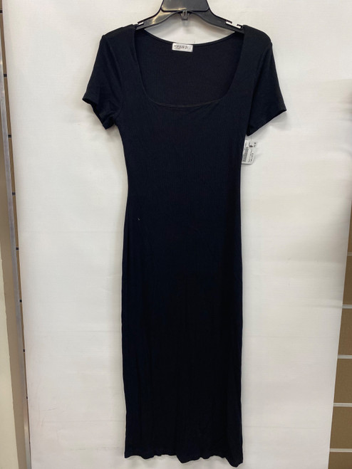 Vist Large View of Product Image Which is Used Unbranded Long Dress F L-12/14