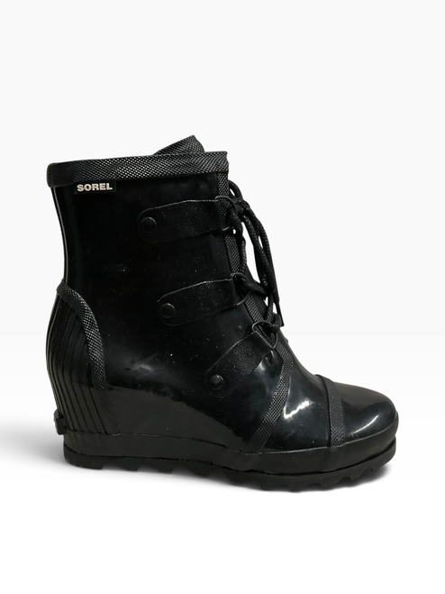 Vist Large View of Product Image Which is Used Sorel Outerwear Boots 10