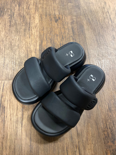 Vist Large View of Product Image Which is Used Unbranded Flats 5