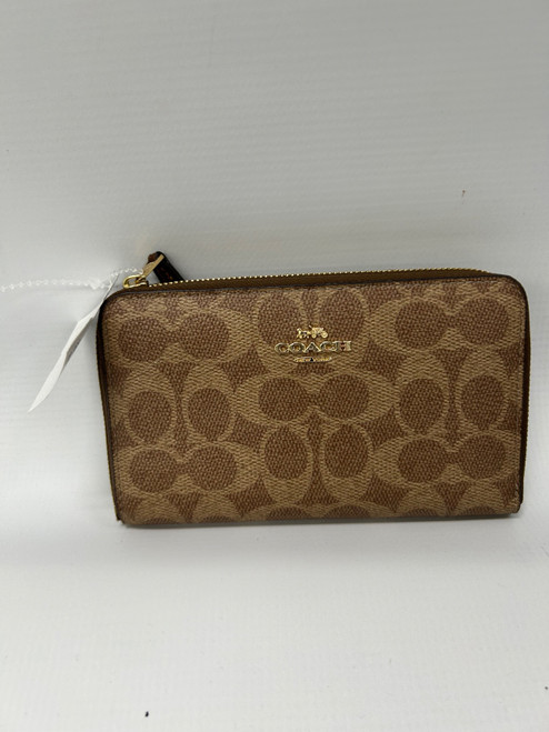 Vist Large View of Product Image Which is Used Coach Leather Wallet