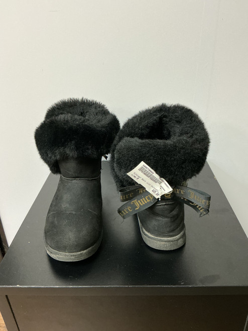 Vist Large View of Product Image Which is Used Unbranded Outerwear Boots 9